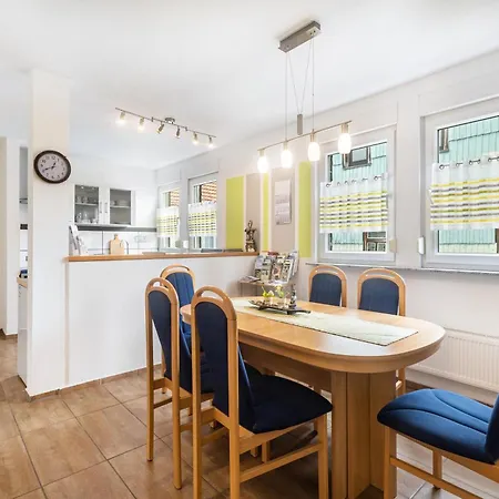 Edos Private Zimmervermietung 3*