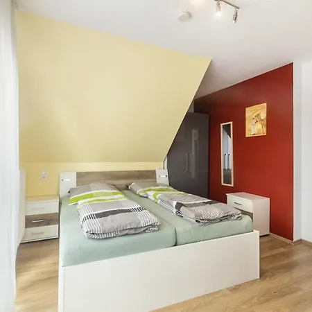 Edos Private Zimmervermietung 3*