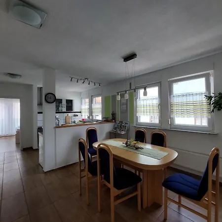 Edos Private Zimmervermietung 3*